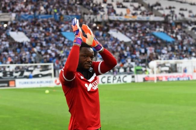 Mercato : du nouveau concernant Mandanda ?
