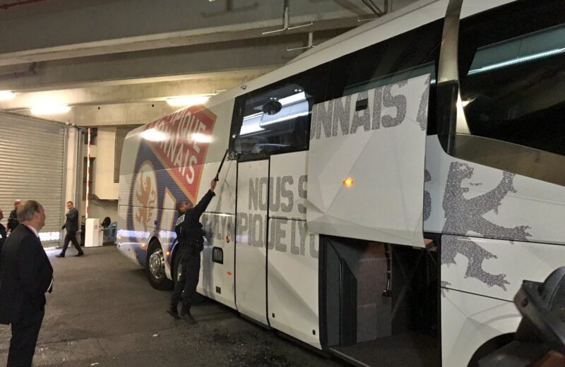 OM-Lyon : le bus des Lyonnais caillassé