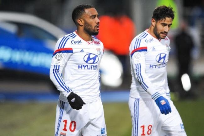 OM-Lyon : Lacazette est bien forfait