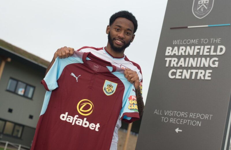 Mercato : Nkoudou file chez les Clarets (Officiel)