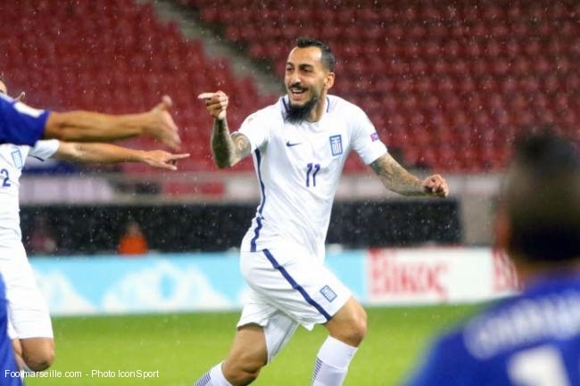 Mitroglou buteur avec la Grèce