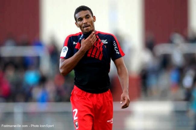 Mercato : l’OM toujours à l’affût dans le dossier Djiku ?