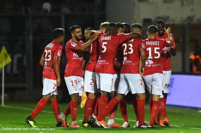 Nîmes 3-1 OM : les Phocéens se sont faits marcher dessus