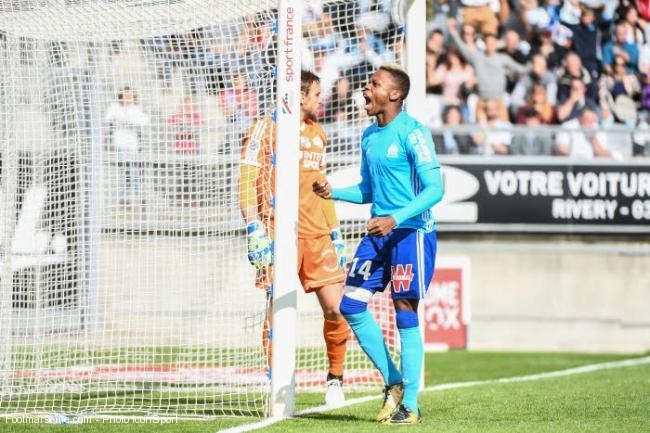 Quand les joueurs de l’OM fêtent un but du Real Madrid !