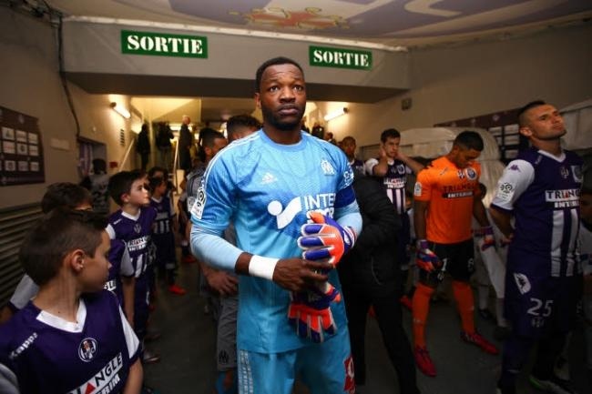 Mercato : les dirigeants veulent vite boucler l’arrivée de Mandanda