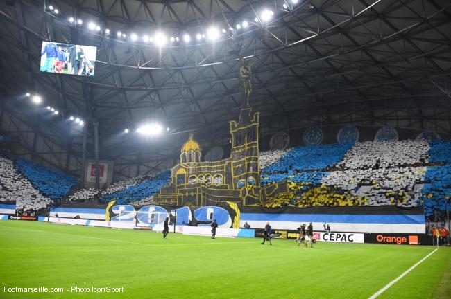 Vers une reprise de la L1 avec du public ?