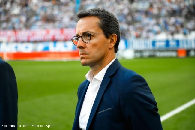 Eyraud adresse un nouveau tir à Aulas