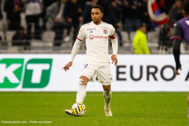 Mercato : Kenny Tete proposé à l’OM ?