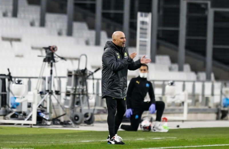 Alvaro et Sampaoli suspendus
