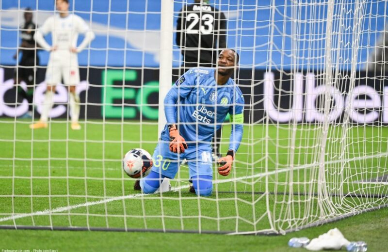 Mandanda : « La saison est longue, personne ne doit lâcher »
