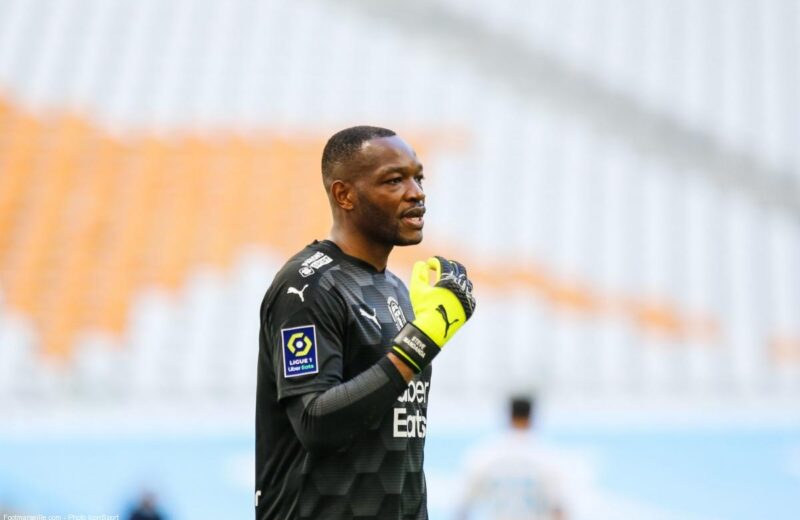 Le clan Mandanda réagit à l’arrivée de Pau Lopez