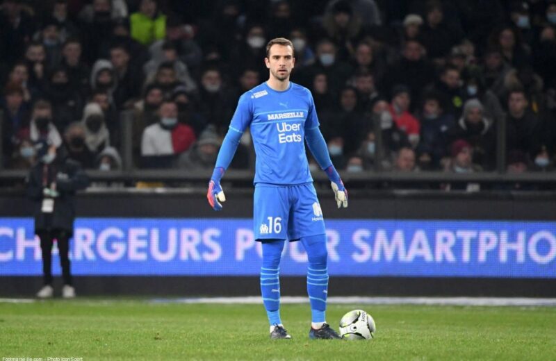 Pau Lopez admiratif d’un Parisien