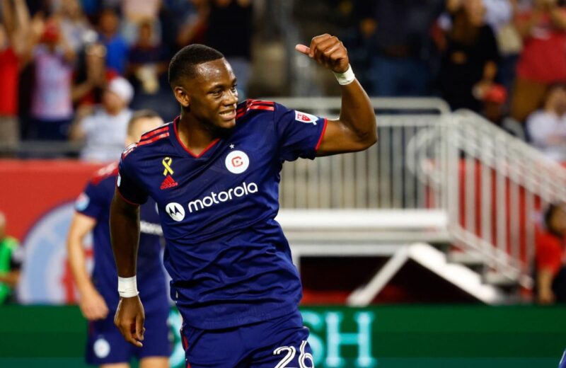 Mercato : suivi par l&rsquo;OM, un attaquant signe à Aston Villa