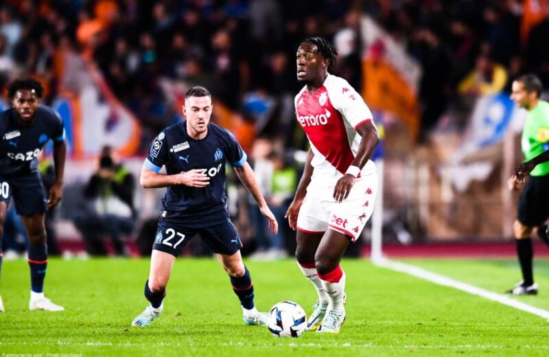 Disasi adresse un mot à Harit après sa blessure