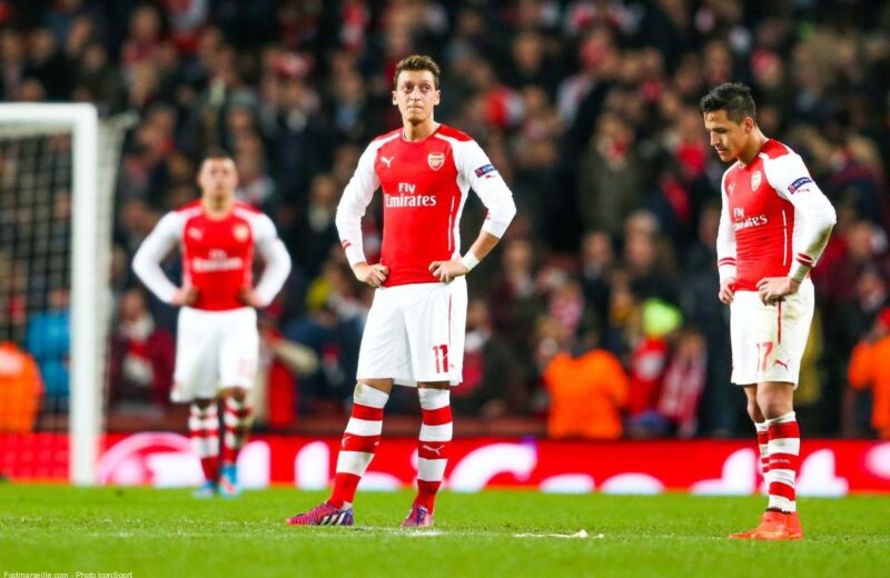 Alexis Sanchez rend hommage à Mesut Özil