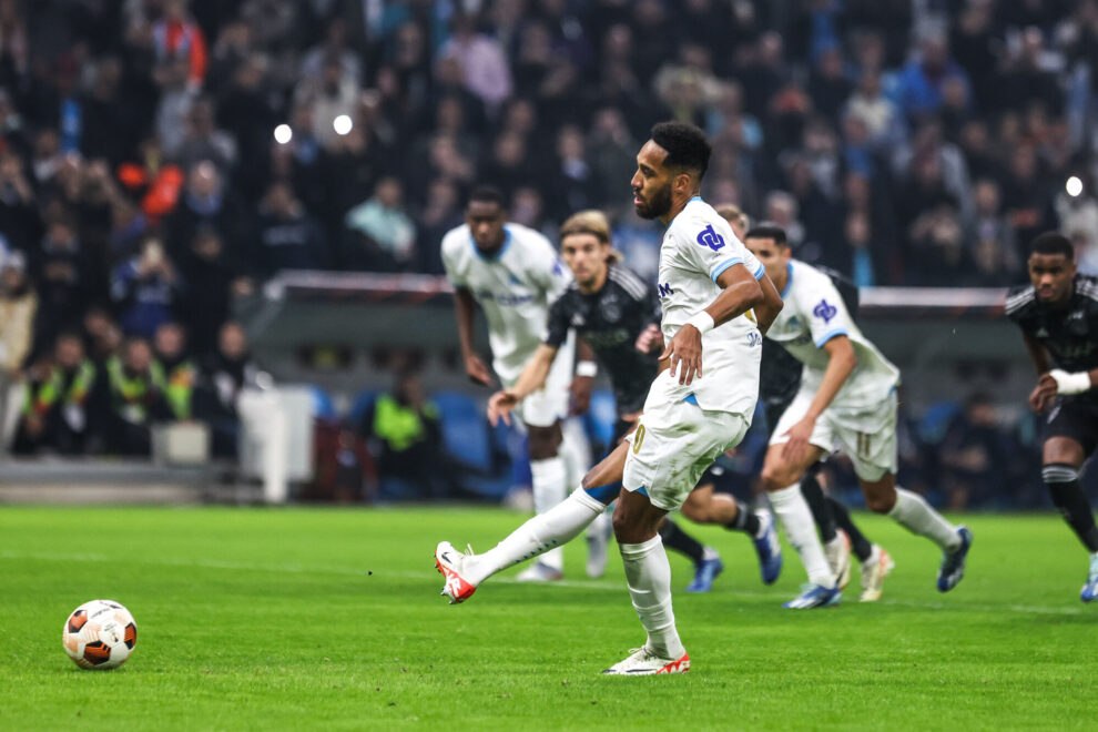 Pierre-Emerick Aubameyang, OM-Ajax