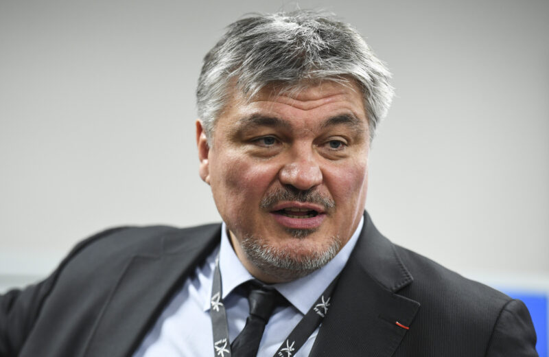 Douillet suspecte des magouilles des dirigeants marseillais