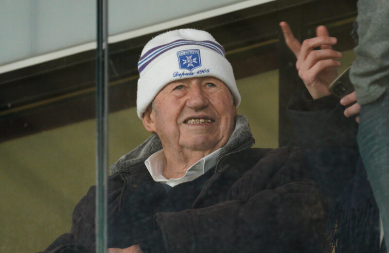 G. Roux conseille à Longoria de faire un break