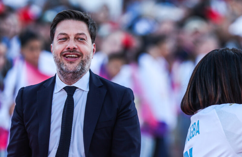 Le maire de Marseille scandalisé par les chants et banderoles contre Rabiot