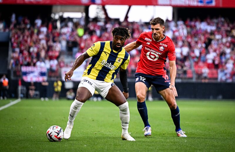 Saint-Maximin annonce son retour prochain en L1