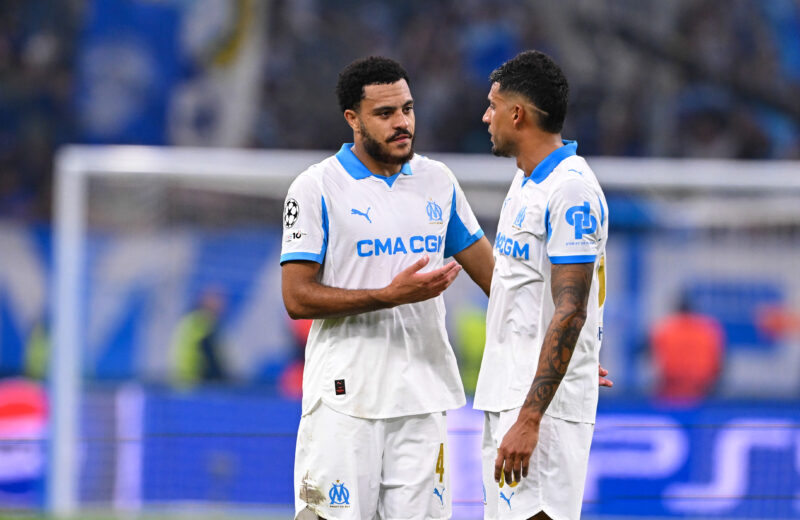 Egan-Riley soutient Emerson après son rouge