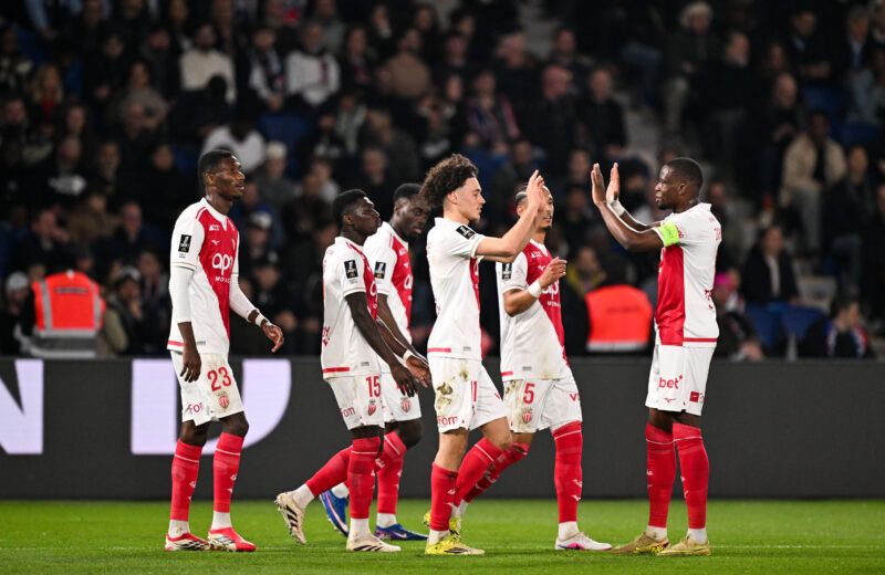 L&rsquo;AS Monaco s&rsquo;offre le PSG et revient à 3 points de l&rsquo;OM