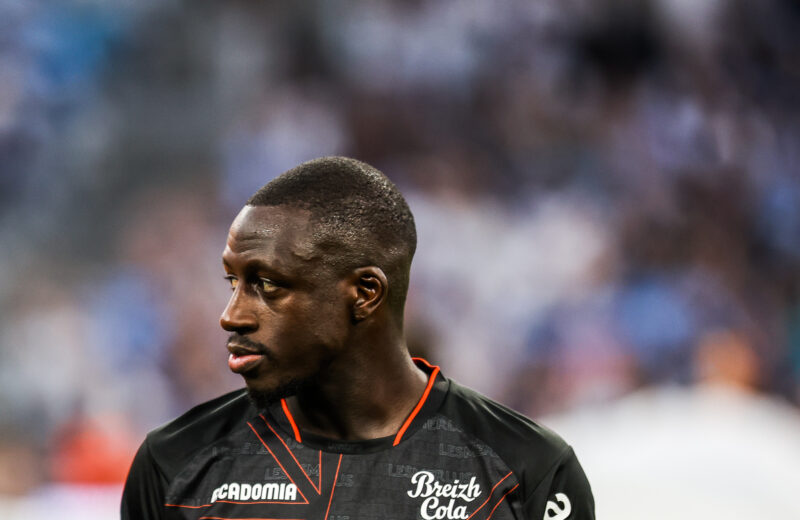 Mendy vend son trophée et répond aux critiques